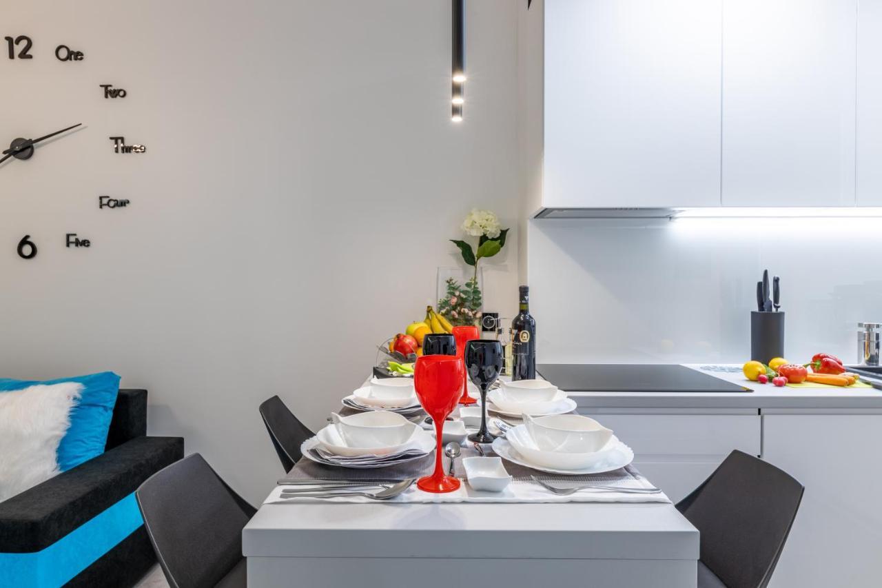 Leo Apartament Delux 우스트르치키 돌네 외부 사진