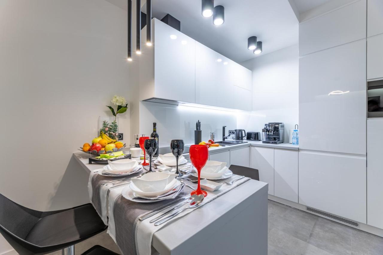 Leo Apartament Delux 우스트르치키 돌네 외부 사진