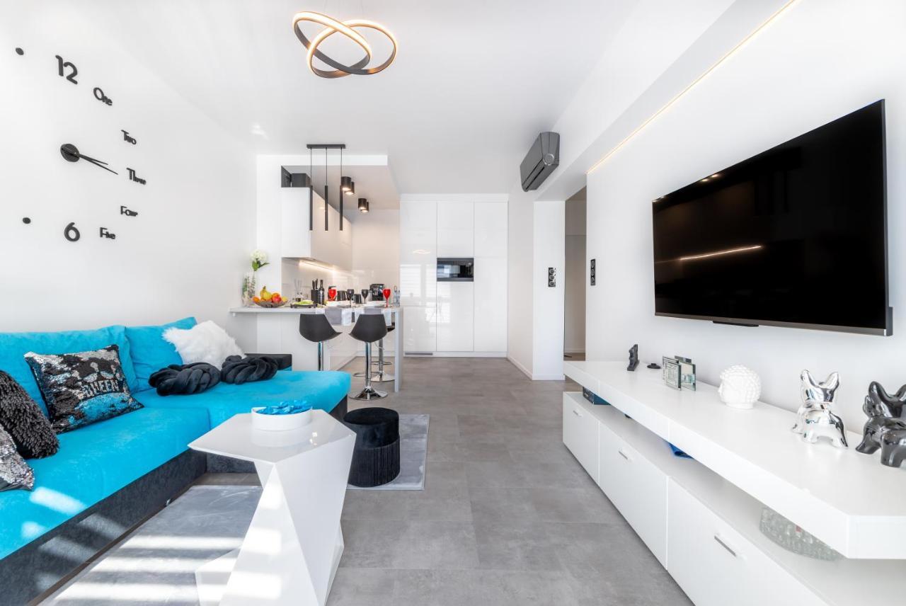 Leo Apartament Delux 우스트르치키 돌네 외부 사진