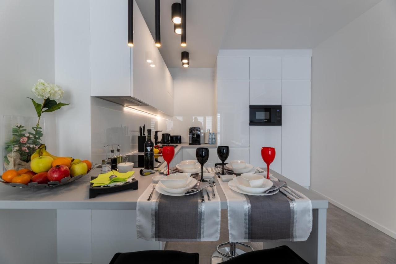Leo Apartament Delux 우스트르치키 돌네 외부 사진