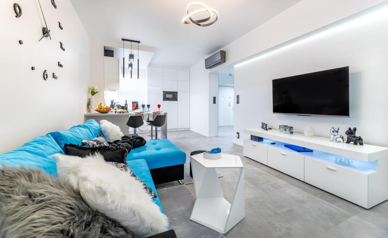 Leo Apartament Delux 우스트르치키 돌네 외부 사진