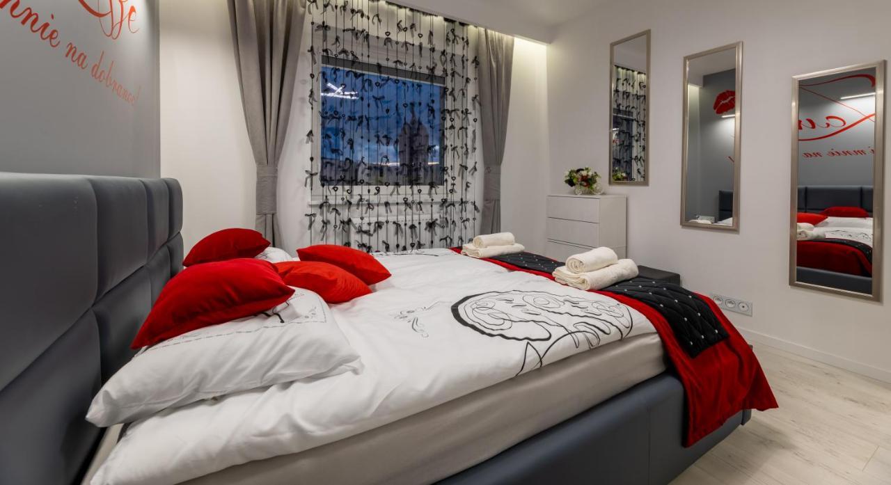 Leo Apartament Delux 우스트르치키 돌네 외부 사진